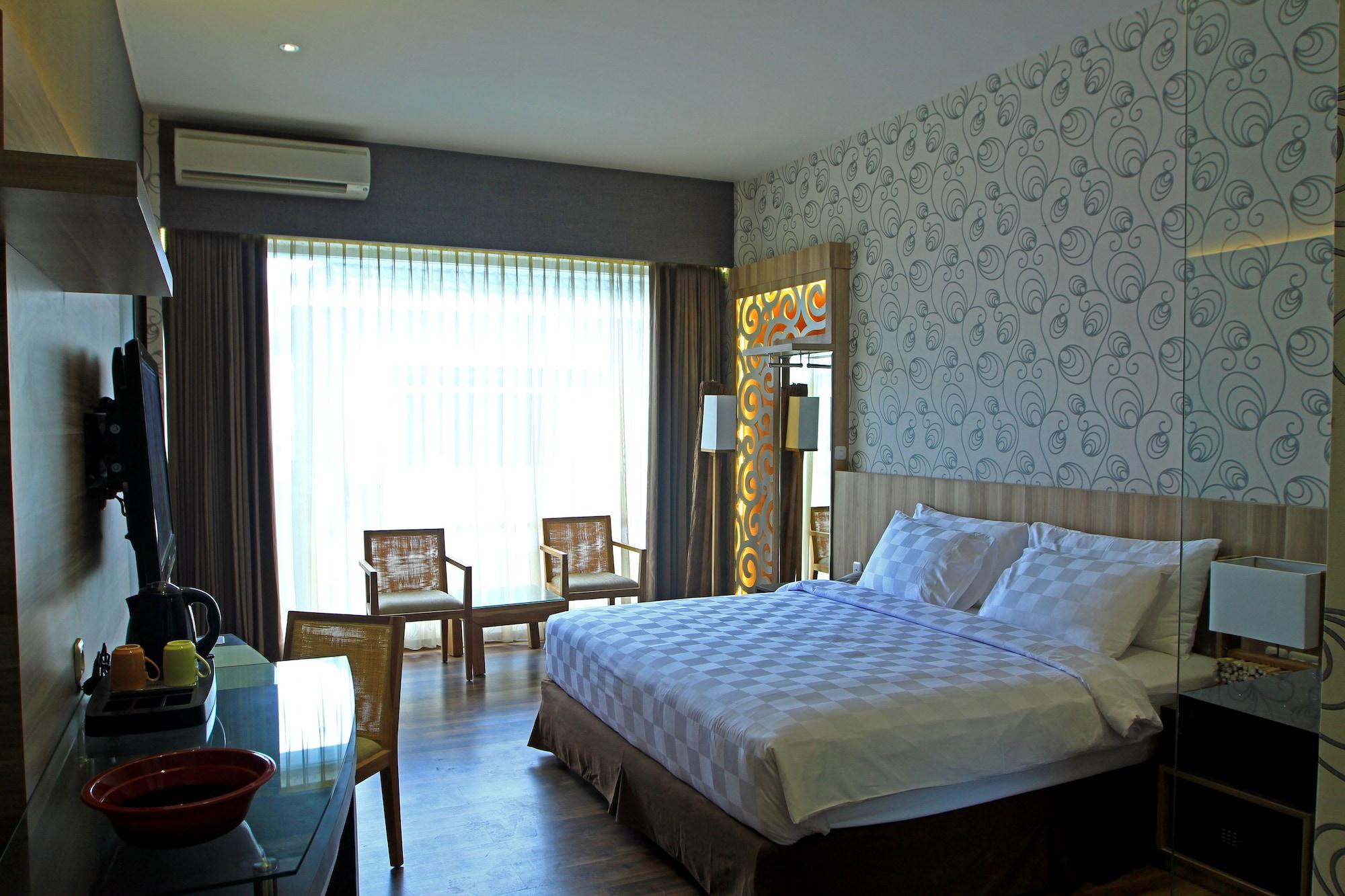 Oxville Hotel Padang  Esterno foto